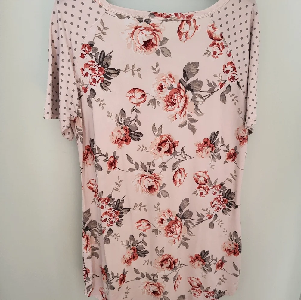 Flora Nikrooz Women Size Large Rose Floral Short Sleeve Nightgown Sleepwear Pink